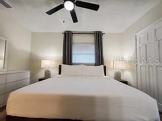 3 bed, 2.0 bath, 1400 sqft, $3,500 — Photo 4