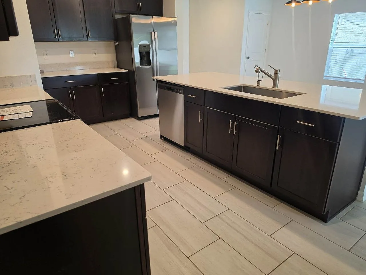 6 bed, 2580 sqft, $2,800 — Photo 4