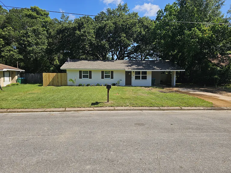 108 Beverly Dr — Photo 10