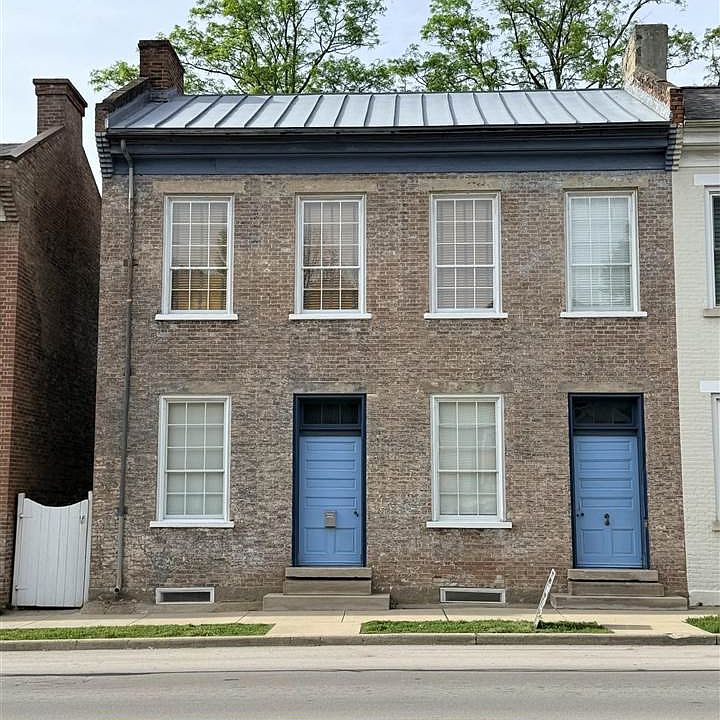 1st image of 120 W Main St