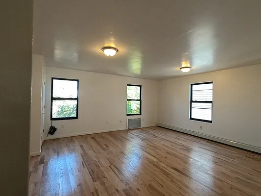 Rented by Dream NYC LLC | media 11