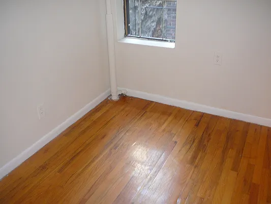 Rented by Kings Court Real Estate | media 48