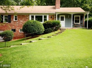 902 Balmoral Dr, Silver Spring, MD 20903