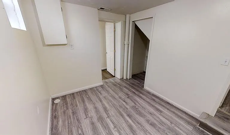 900 Woodlawn Ave #ENTIRE — Photo 10