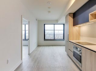 181 Sterling Rd #1421, Toronto, ON M6R0B2