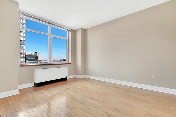 Rented by Douglas Elliman | media 16