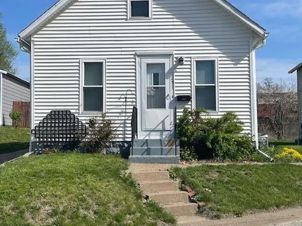 1251 Halstead St, Muscatine, IA 52761