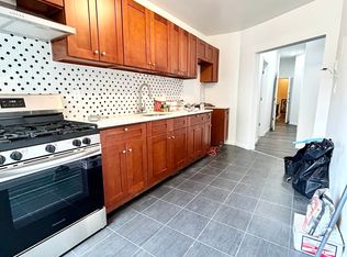 113-17 Jamaica Ave #2R, Richmond Hill, NY 11418