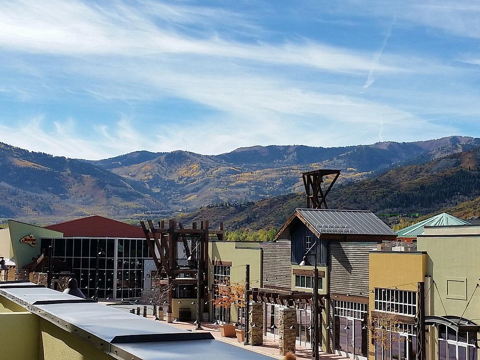View of ski resorts & Utah Olympic Pak