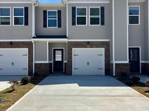 121 Meadowview Dr, Temple, GA 30179