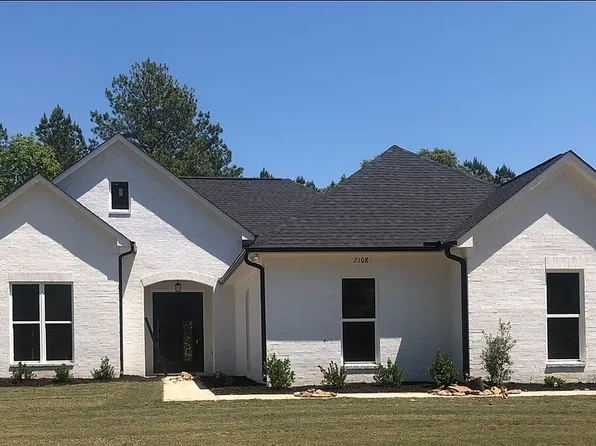 2108 Deer Creek Rd, Byhalia, MS 38611
