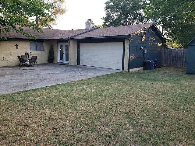 3601 Partridge Ln — Photo 2