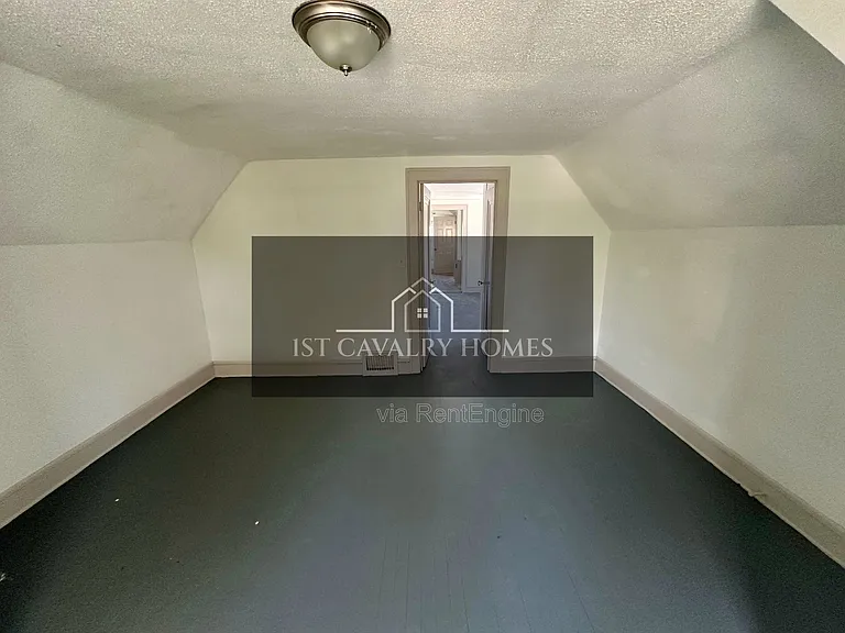 3540 E 154th St #3 — Photo 9