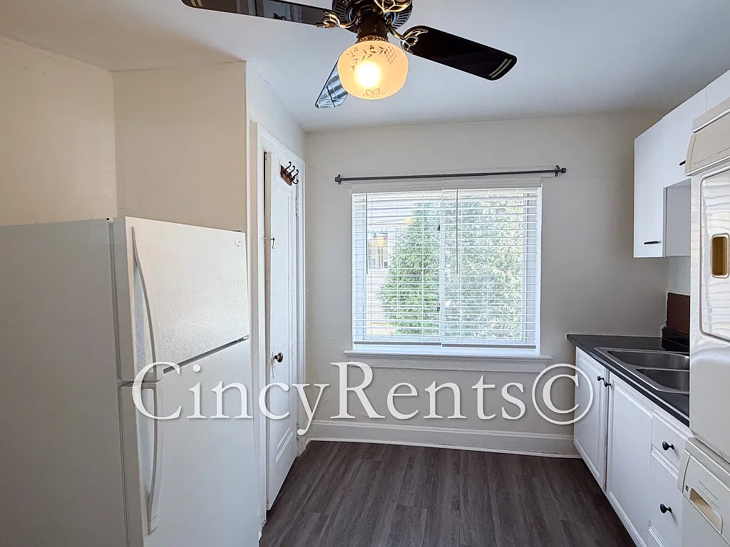 1 bed, 700 sqft, $975 — Photo 2