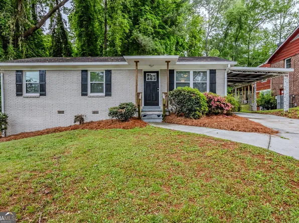 2796 Green Trail Dr, Atlanta, GA 30349