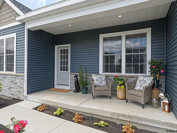3rd image of 13 Tamarack St