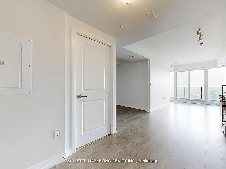 251 Jarvis St #4014 — Photo 9
