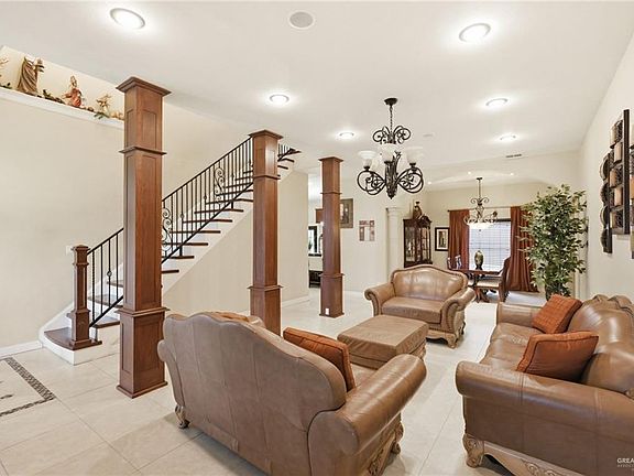 3rd image of 4200 Palm Grove Dr