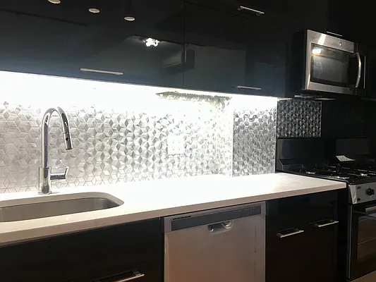 Rented by Manhattan Management LLC | media 72