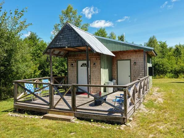 1212 Long Ridge Road, Burlington, ME 04417