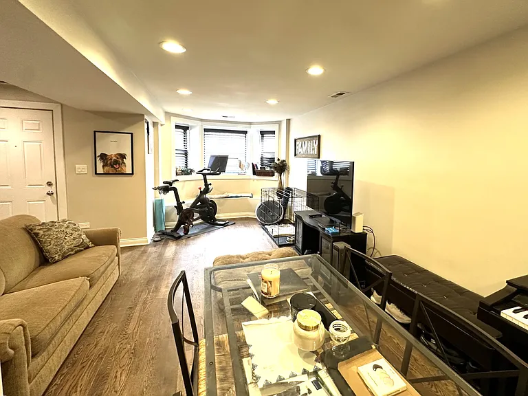 1218 W Diversey Pkwy #G — Photo 5