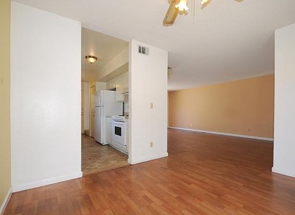 4th image of 7334 Tooma St