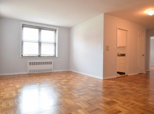 7 Davenport Ave APT 1J, New Rochelle, NY