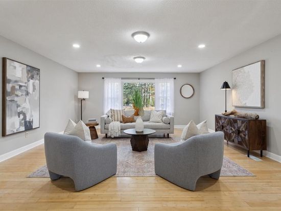 209 Harris Creek Rd, Hampton, VA 23669