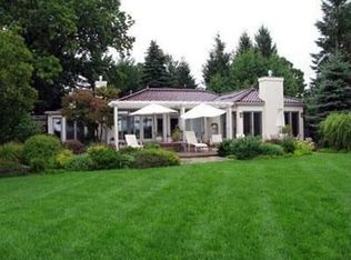 2790 Lake Bluff Ter, Saint Joseph, MI 49085