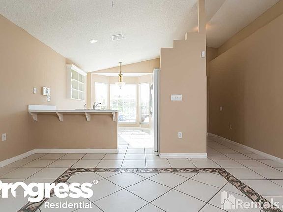 3rd image of 13871 Glasser Ave