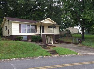 200 Alhambra Rd, Oak Ridge, TN 37830