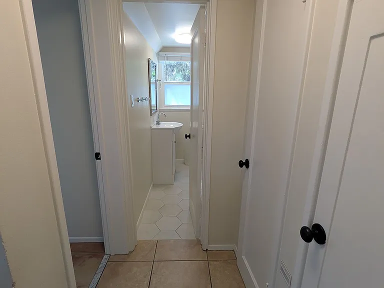 351 Franklin Dr #A — Photo 8