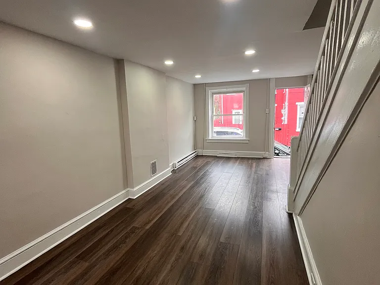729 McIlvain St — Photo 5