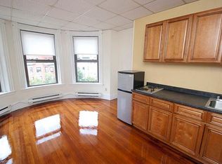 870 Beacon St #11, Boston, MA 02215