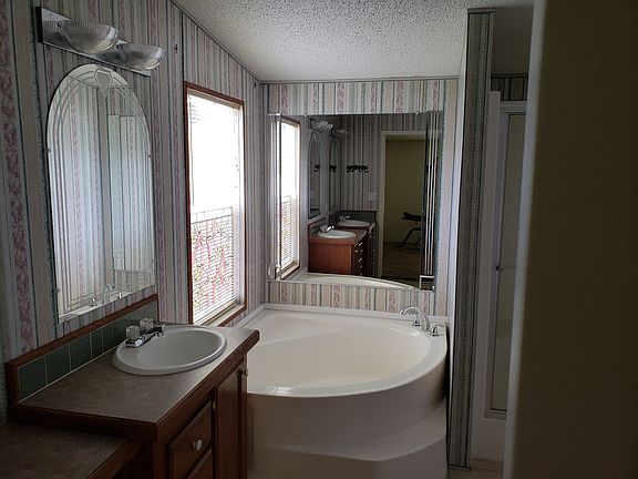 4th image of 1521 Abaco Cay Ln