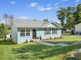 1525 5th St, Waynesboro, VA 22980