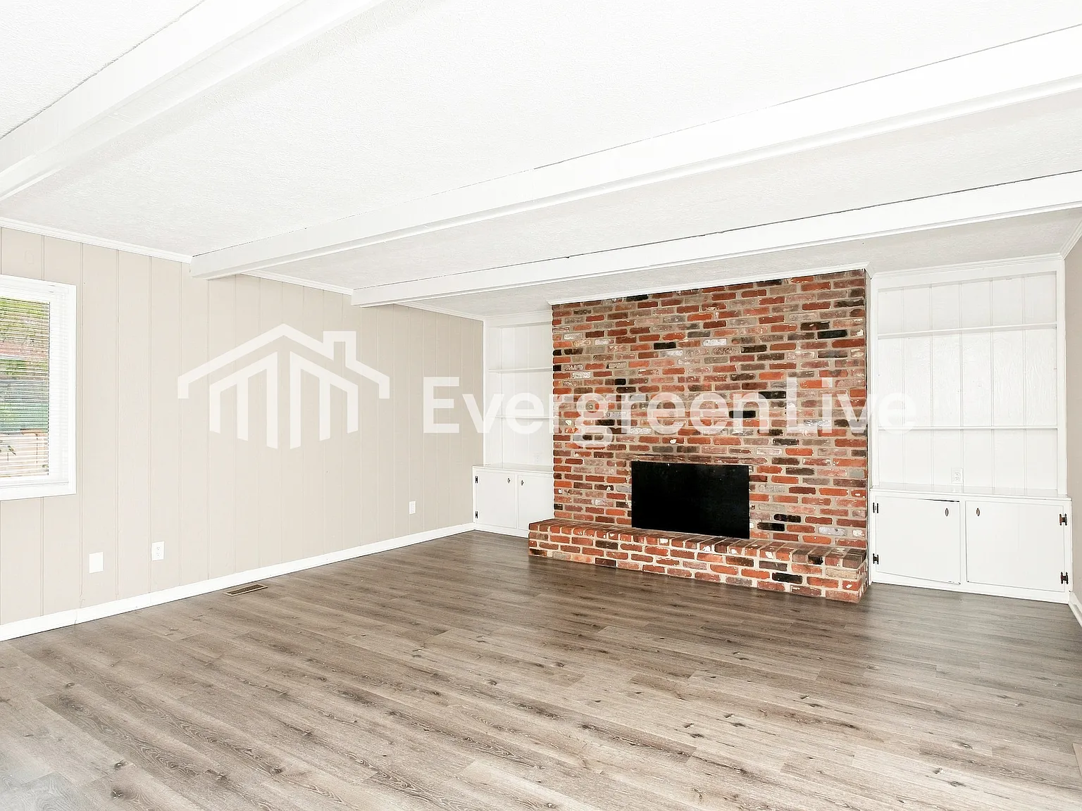 4 bed, 2.0 bath, 1886 sqft, $1,695 — Photo 3