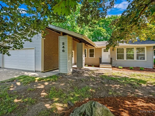 246 Harvard Ln, Bloomingdale, IL 60108