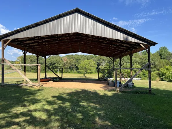 692 Linsdale Rd, Delano, TN 37325