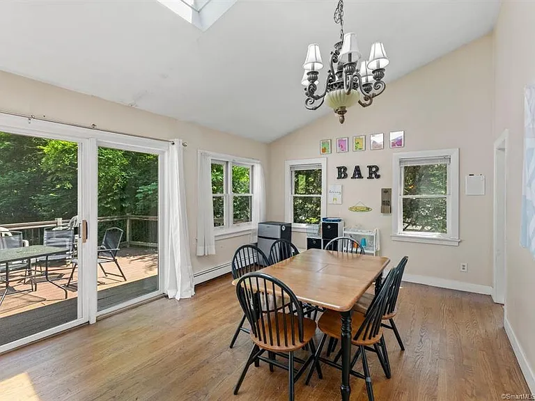 141 Cannon St — Photo 4