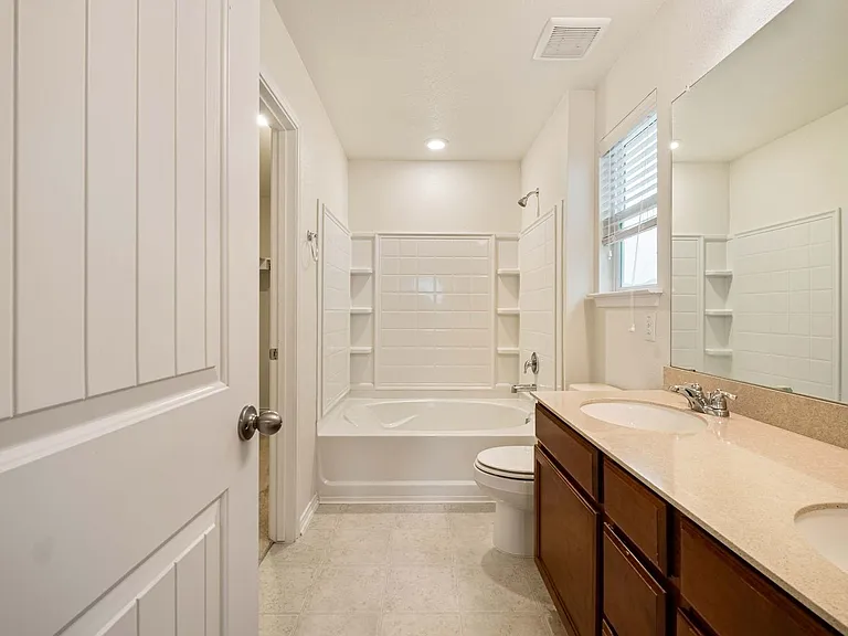 907 Solitude Dr — Photo 19