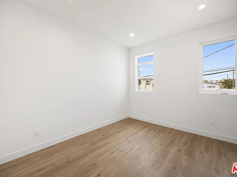 11253 Hatteras St — Photo 11