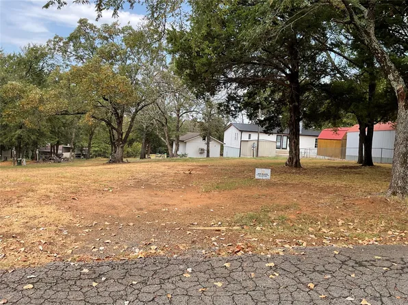 4177 E Broad St, Checotah, OK 74426