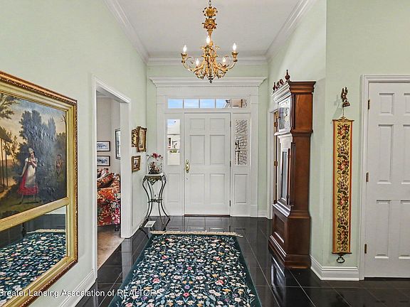 4th image of 6099 W Longview Dr