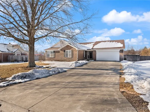 4411 Erin Drive, Floyds Knobs, IN 47119