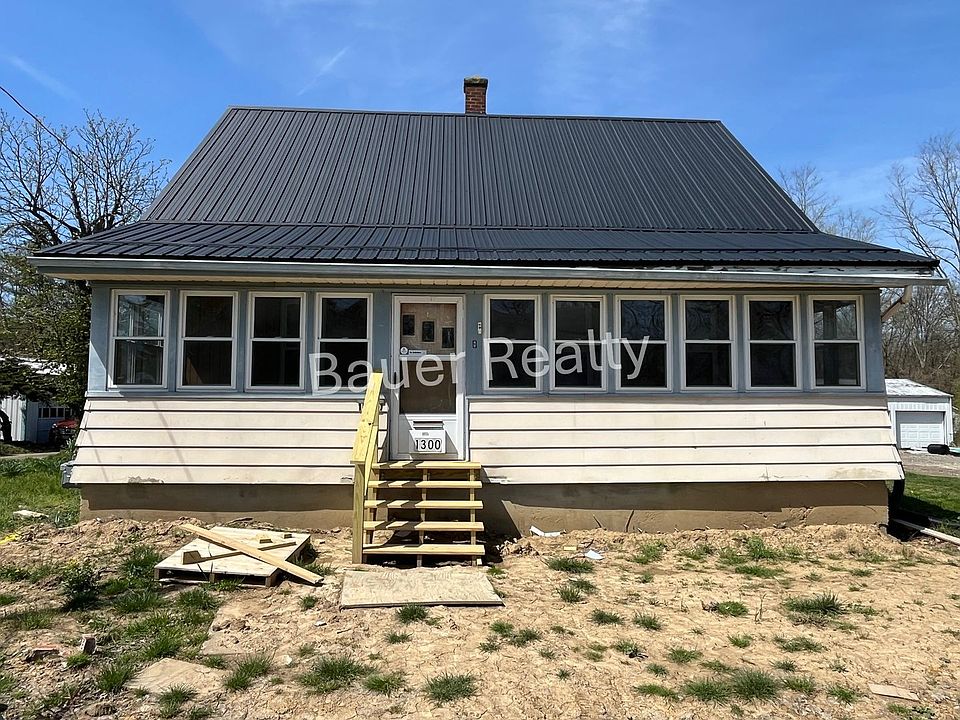 1st image of 1300 Myers Ave