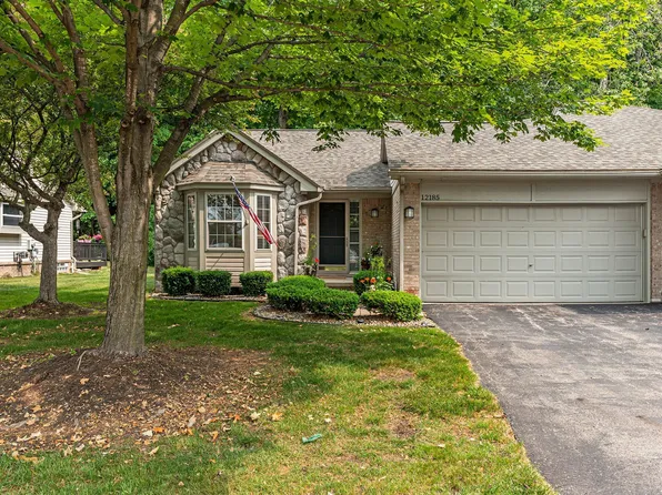 12185 Hickory W, Utica, MI 48315