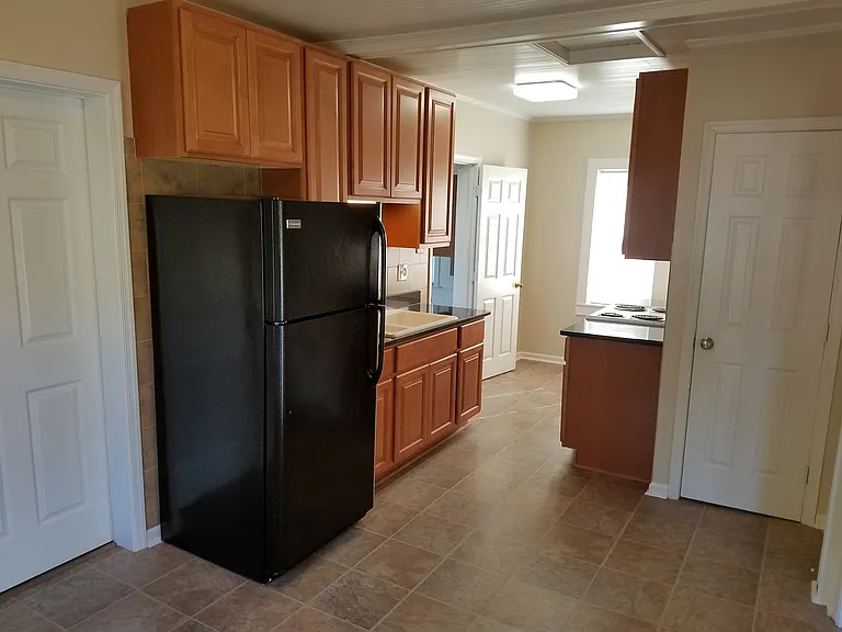 10121 Moore Dr — Photo 5