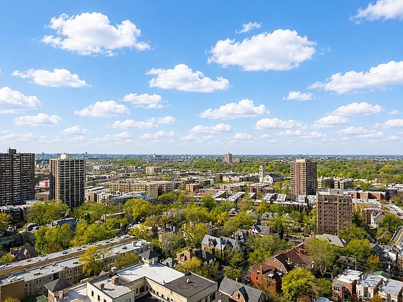 4th image of 4343 N Clarendon Ave APT 2707