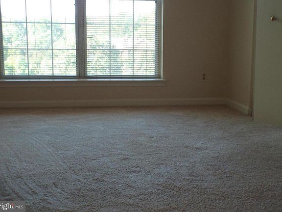5th image of 1100 Quaker Hill Dr APT 416